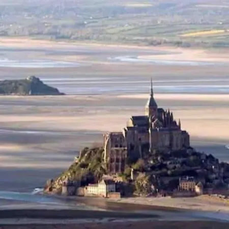 Location Saisonniere A * Montours